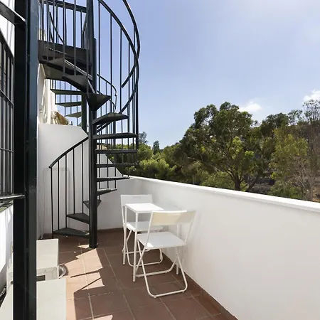Apartment Charming 2-bedroom With Terraces & Pool In Torrequebrada *