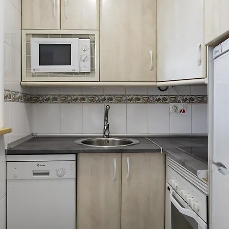 Apartment Charming 2-bedroom With Terraces & Pool In Torrequebrada Benalmadena