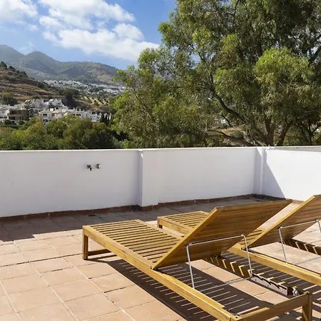 Apartment Charming 2-bedroom With Terraces & Pool In Torrequebrada